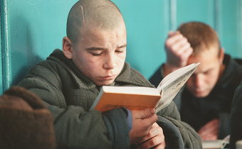 Посадят - и за парту