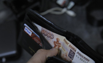 Полицейским увеличили зарплату за счет премий